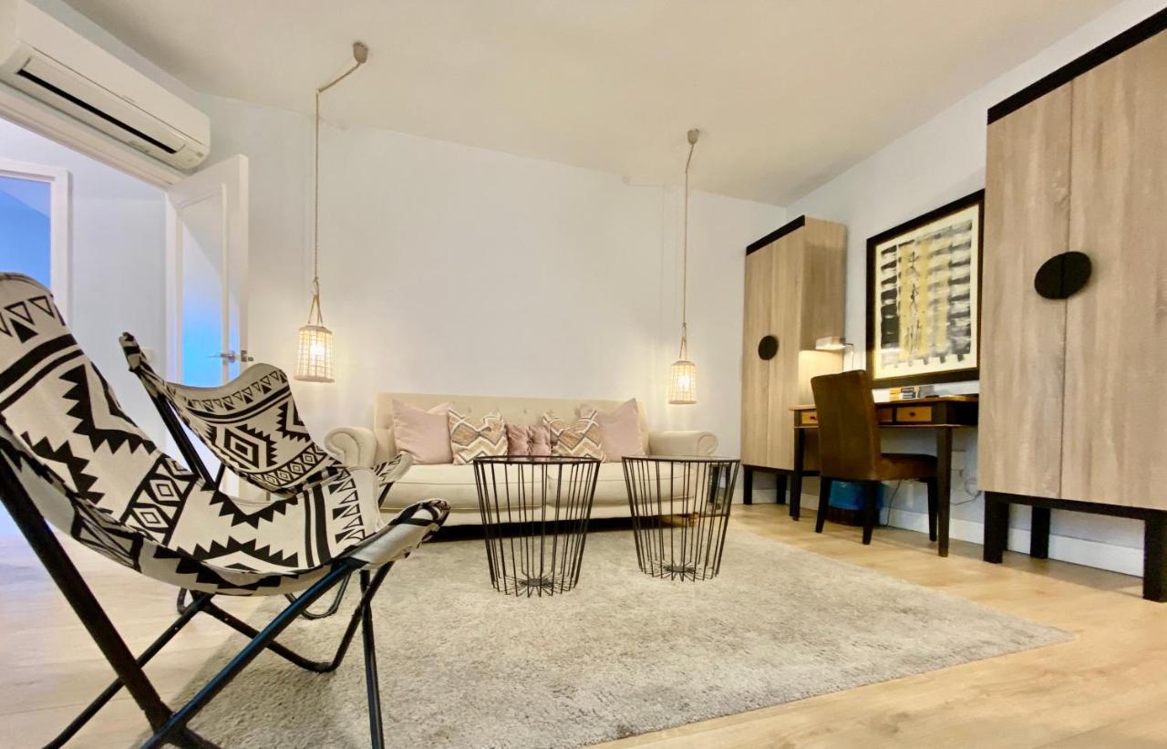 Charming La Casa De La Castellana Apartment Madrid Exterior foto